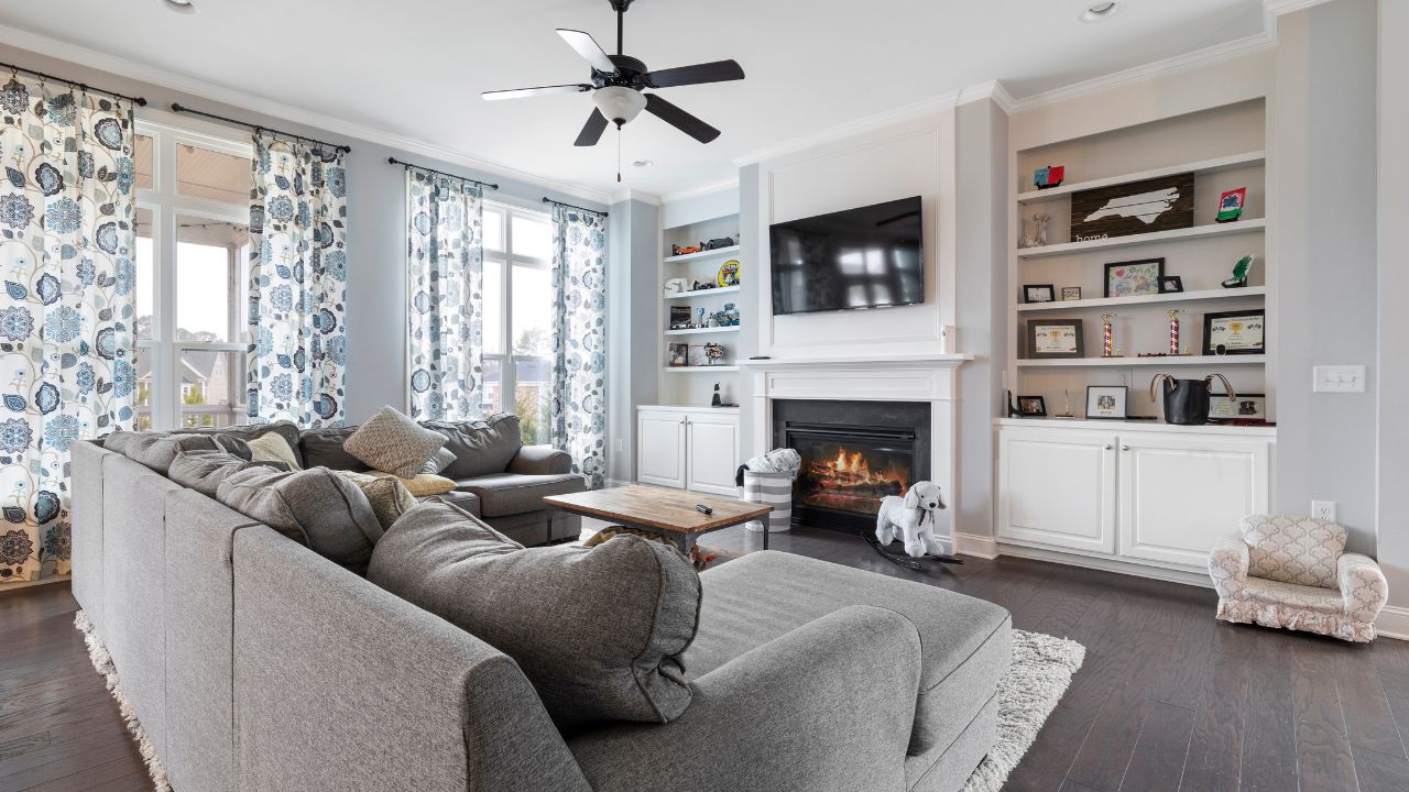 How to Design a Cozy and Inviting Living Room