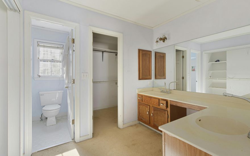 Behind the Scenes: A Day in the Life of Cozy Casa’s Contractors